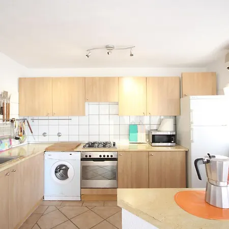Mar23j Holiday home *